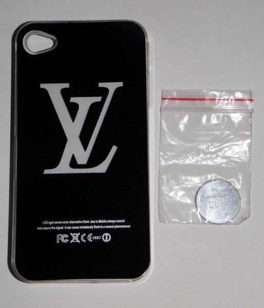 CAPA IPHONE LOUIS VUITTON LED - COR: PRETO COM BRANCO